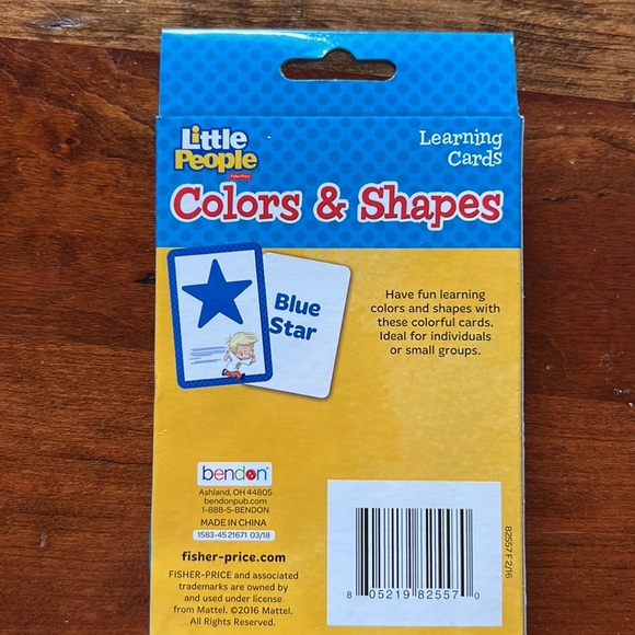 Fisher-Price Little People Colors & Shapes 36 Flash Cards - Picture 3 of 3